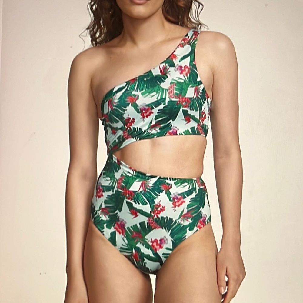 NWT - VICTORIA'S SECRET SWIM Cutout Tropical One-Piece Swimsuit - Size Medium